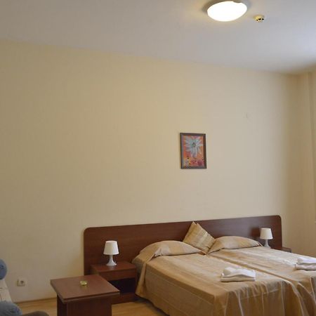 Persey Flora Apartments Borowec Zewnętrze zdjęcie