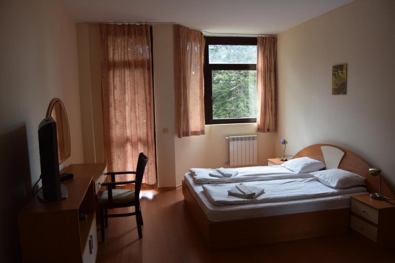 Persey Flora Apartments Borowec Zewnętrze zdjęcie