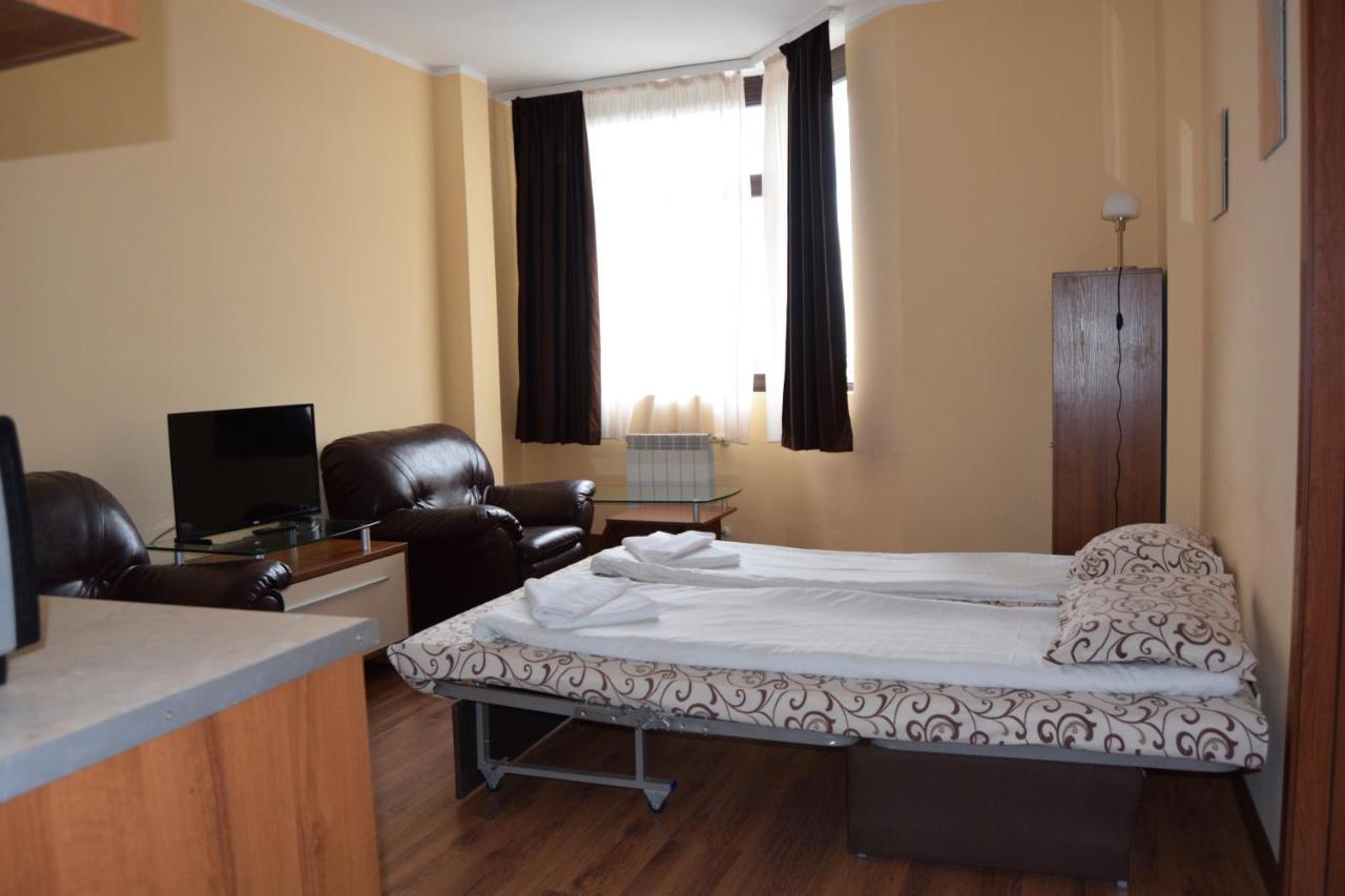 Persey Flora Apartments Borowec Zewnętrze zdjęcie