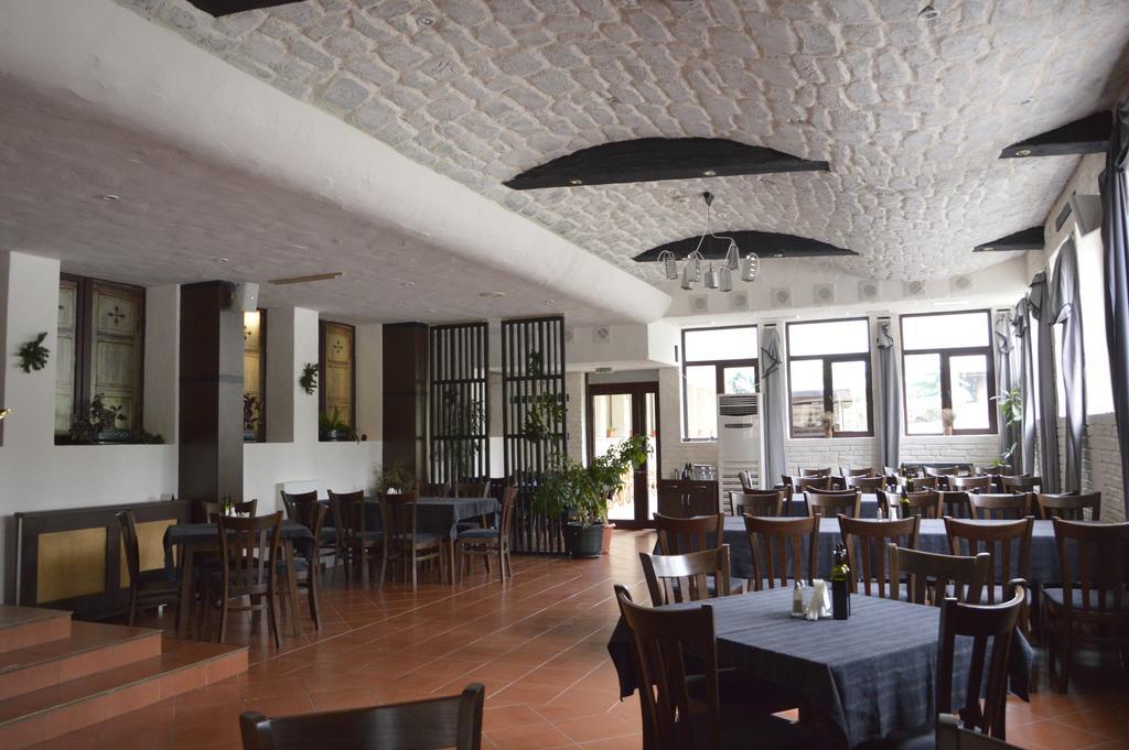 Persey Flora Apartments Borowec Zewnętrze zdjęcie