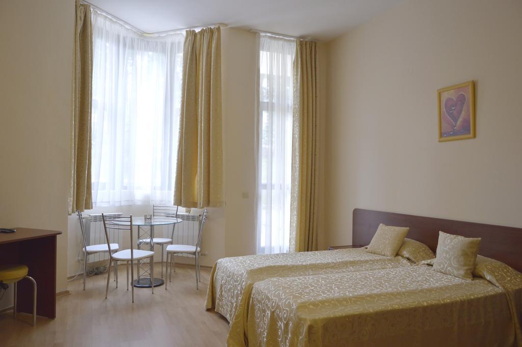 Persey Flora Apartments Borowec Zewnętrze zdjęcie