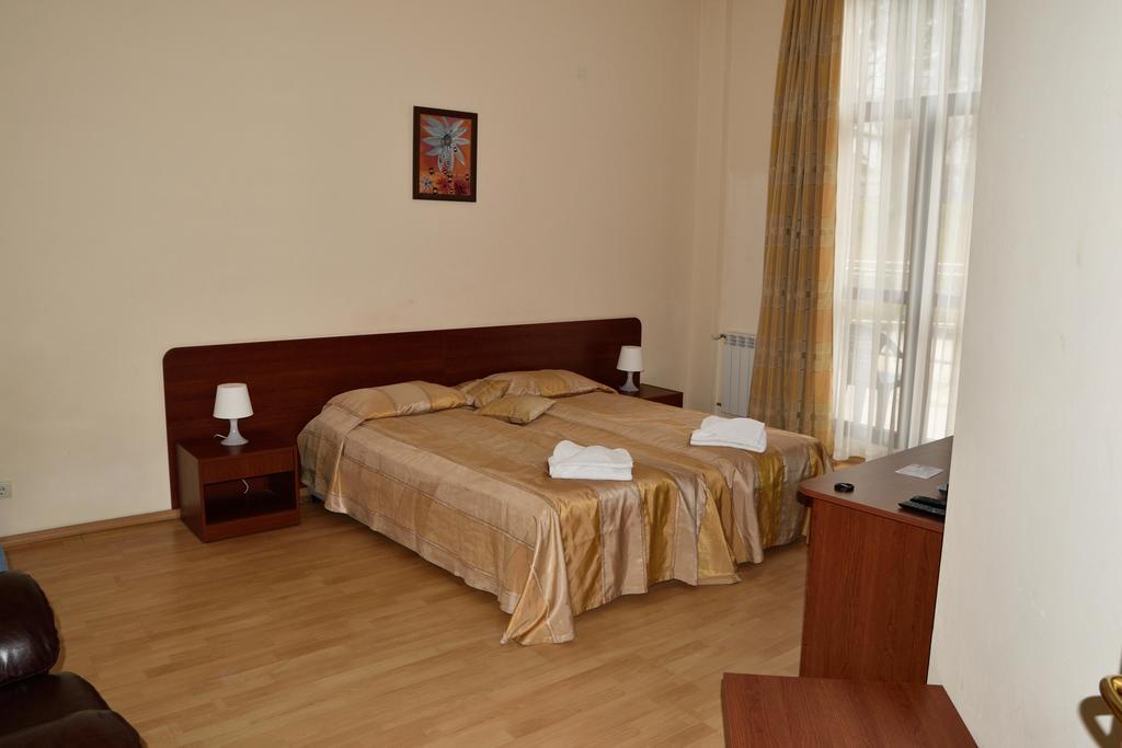 Persey Flora Apartments Borowec Pokój zdjęcie