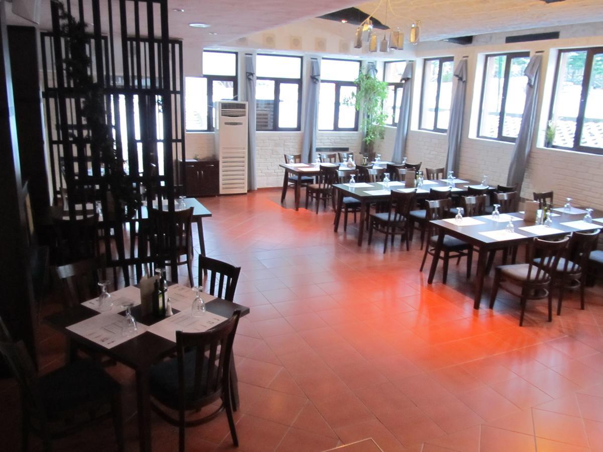 Persey Flora Apartments Borowec Zewnętrze zdjęcie